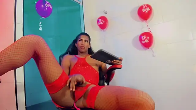 katha Crawford online show from February 14, 10:36 pm