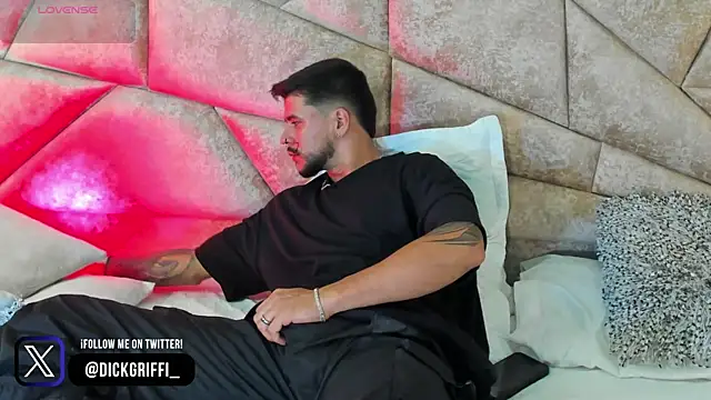 DickGriffith  online show from March 17, 1:39 pm