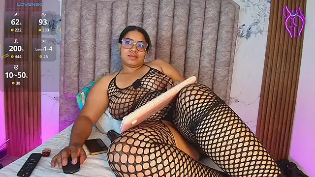 kendrakaramelo online show from February 3, 2:00 pm