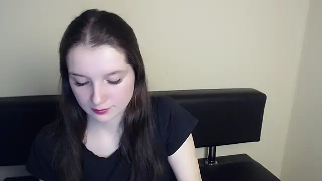 Snapshot of _AnissaQuinn_ chatting on February 11, 10:04 am AnissaQuinn online show from February 11, 10:04 am