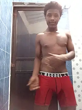 Snapshot of Bichorro chatting on February 18, 5:47 am Bichorro online show from February 18, 5:47 am