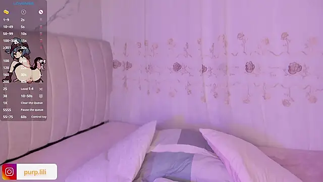 purplelilith3 online show from March 13, 4:19 am