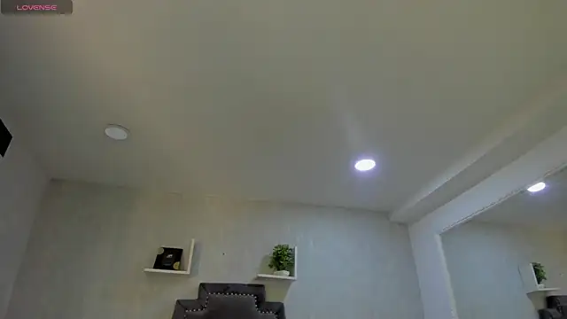 EmiliaRose  online show from January 12, 9:09 pm