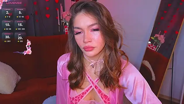 Caroline  Brown online show from February 13, 2:23 am