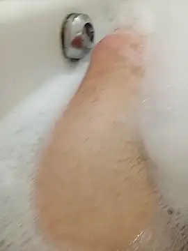 flo000031 online show from January 19, 2:43 pm