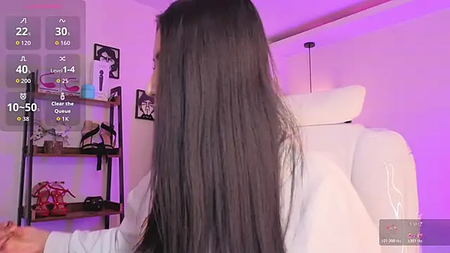 Snapshot of Miller_Vanessa_ chatting on April 17, 8:56 pm Miller Vanessa online show from April 17, 8:56 pm