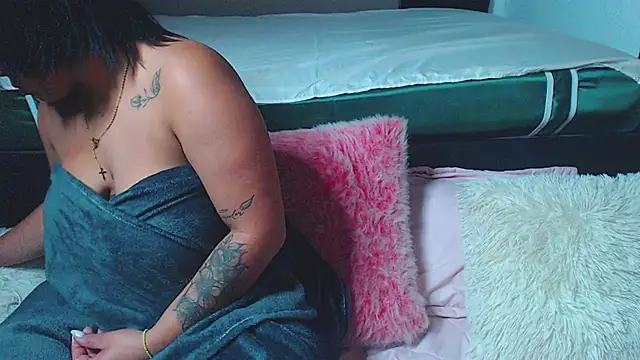 rebeka kenye online show from March 18, 10:15 pm