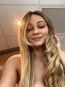 skyemorgan01 online show from November 13, 12:15 pm