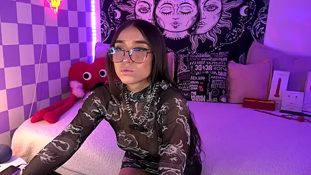 Snapshot of verosmit1 chatting on March 18, 10:58 pm verosmit1 online show from March 18, 10:58 pm