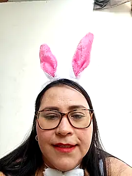 promiscuous-indecent-momm online show from October 29, 7:15 pm