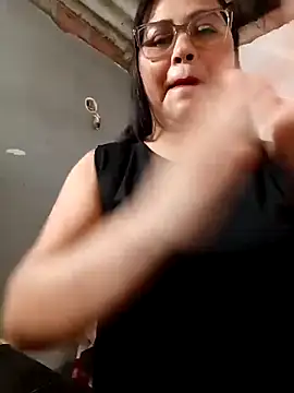 promiscuous-indecent-momm online show from February 8, 2:20 pm