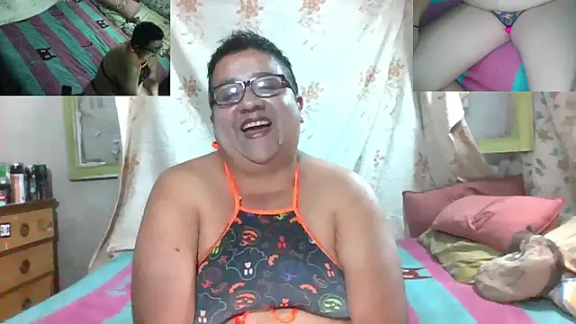 erinadarling79 online show from October 31, 2:34 am