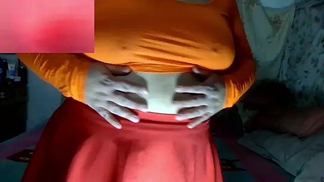 erinadarling79 online show from July 17, 2:18 am