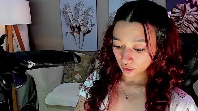 charlotte bluee online show from June 9, 2:01 am