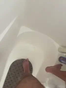 Snapshot of danyh2023 chatting on September 23, 6:33 pm danyh2023 online show from September 23, 6:33 pm