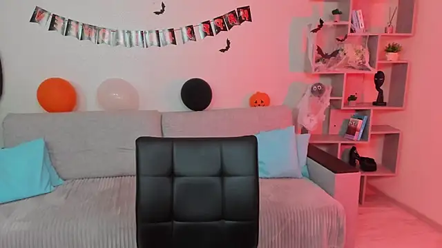 GabriellaMays online show from October 26, 5:13 am