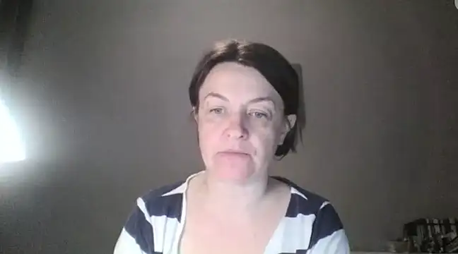 Snapshot of EleanoraMILF chatting on February 17, 7:21 pm EleanoraMILF online show from February 17, 7:21 pm