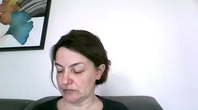 Snapshot of EleanoraMILF chatting on February 24, 10:15 am EleanoraMILF online show from February 24, 10:15 am