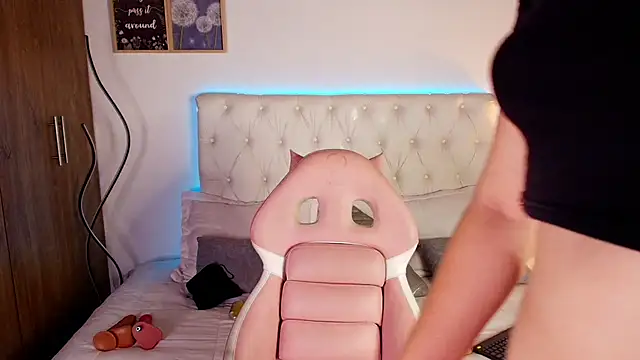 Julieta priv online show from September 26, 2:10 pm