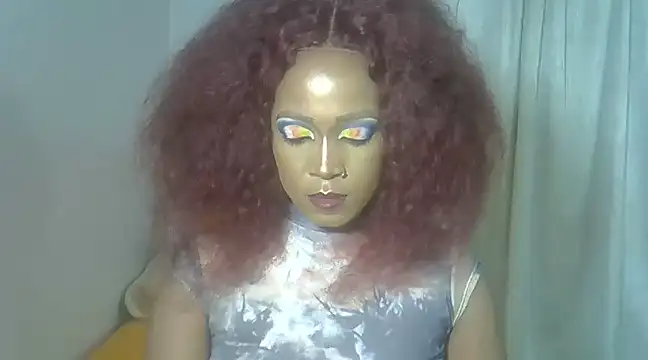 Snapshot of ChloeBab chatting on February 13, 12:24 am ChloeBab online show from February 13, 12:24 am