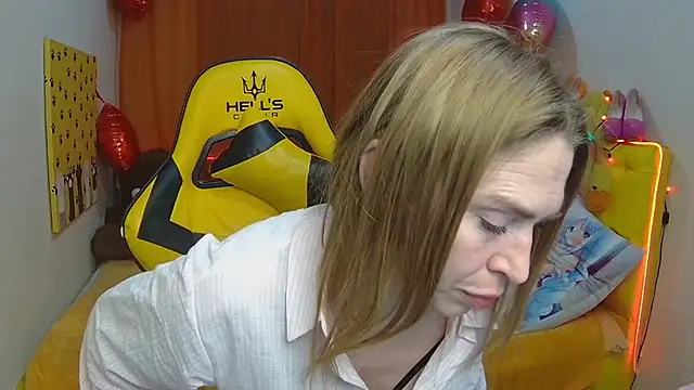 TessaDaybreak online show from March 8, 1:57 pm