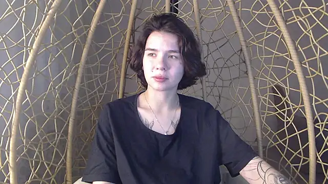 Snapshot of Anna-Sun chatting on October 15, 5:13 pm Anna-Sun online show from October 15, 5:13 pm
