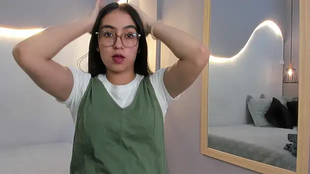 lucelly 15 online show from January 13, 11:48 am