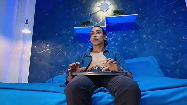 Ares Cohen online show from March 3, 1:09 pm