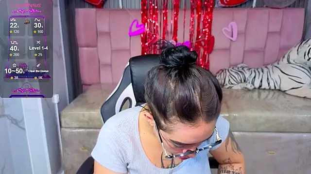 Snapshot of Anni_acker_b chatting on February 28, 12:39 pm Anni acker b online show from February 28, 12:39 pm