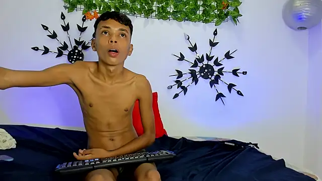 Snapshot of Calvin_Ford chatting on February 13, 10:12 am Calvin Ford online show from February 13, 10:12 am