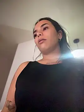 Naatalia online show from April 13, 10:15 pm