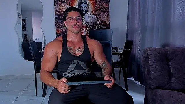 Valentino Dosantos  online show from December 1, 8:36 pm