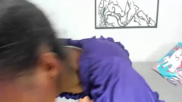 Snapshot of karina-lopez chatting on October 3, 3:20 pm karina-lopez online show from October 3, 3:20 pm