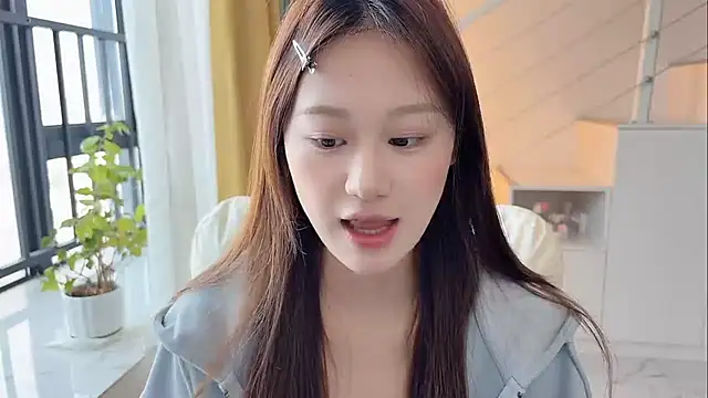 Cassie-20 online show from December 17, 2:17 am