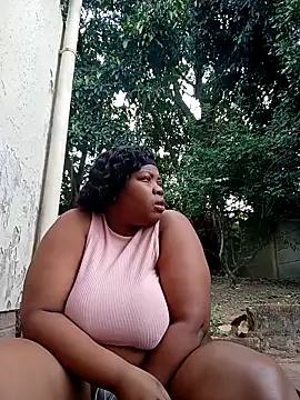 Snapshot of PinkMagic chatting on September 18, 1:35 pm PinkMagic online show from September 18, 1:35 pm