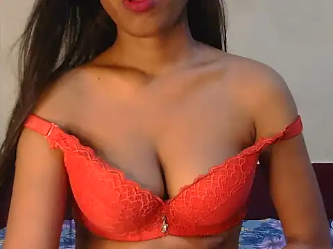 Snapshot of Riyaa_Kaur chatting on April 28, 8:47 pm Riyaa Kaur online show from April 28, 8:47 pm