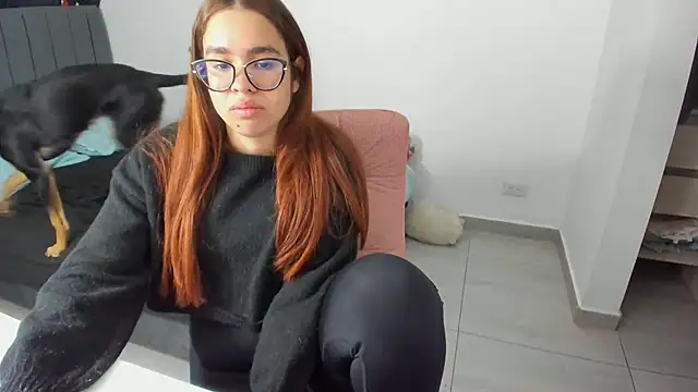 Greciaruiz  online show from September 14, 1:38 am