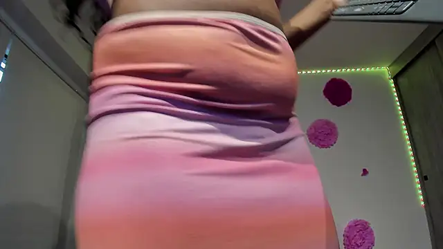 ZahraRose online show from February 27, 12:02 pm