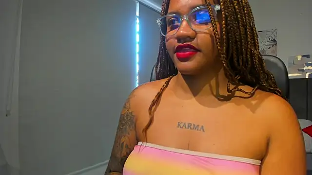 ZahraRose online show from March 15, 3:37 pm