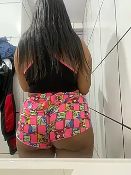 Snapshot of gatinha_18 chatting on October 31, 10:16 am gatinha 18 online show from October 31, 10:16 am