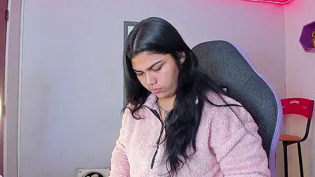 Snapshot of melany_rouse18 chatting on October 3, 1:41 pm melany rouse18 online show from October 3, 1:41 pm