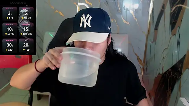 melany rouse18 online show from December 4, 1:42 pm