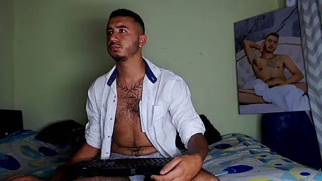 AdamParker  online show from November 25, 1:05 am