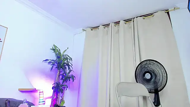 naomy 68 online show from March 4, 11:00 pm