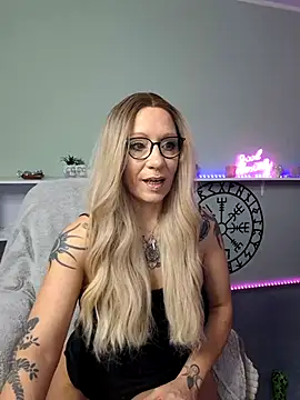 Janina Secrets online show from March 1, 8:13 am