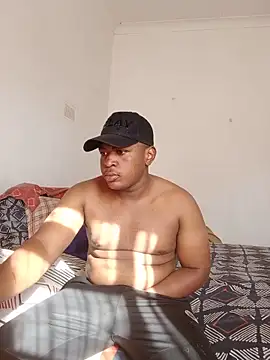 bosszonke123 online show from May 20, 12:33 pm