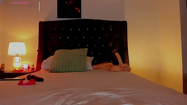 Skay Hot online show from October 22, 11:37 pm