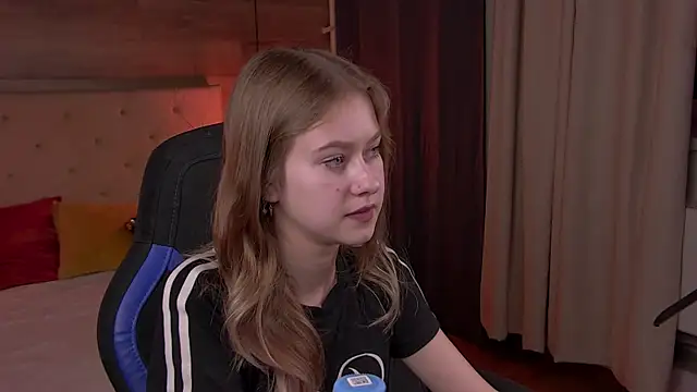 EveMundie online show from February 18, 3:10 pm