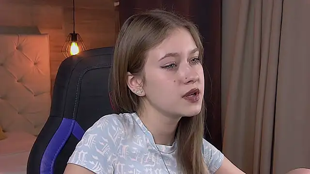 EveMundie online show from February 28, 3:48 pm