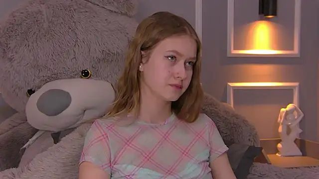 EveMundie online show from March 2, 1:16 pm